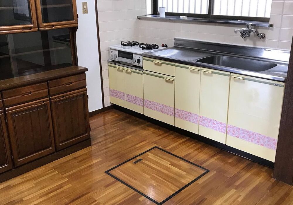 キッチンフローリング施工前