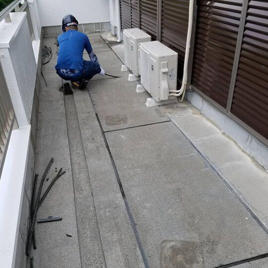 ベランダ床塗装施工前